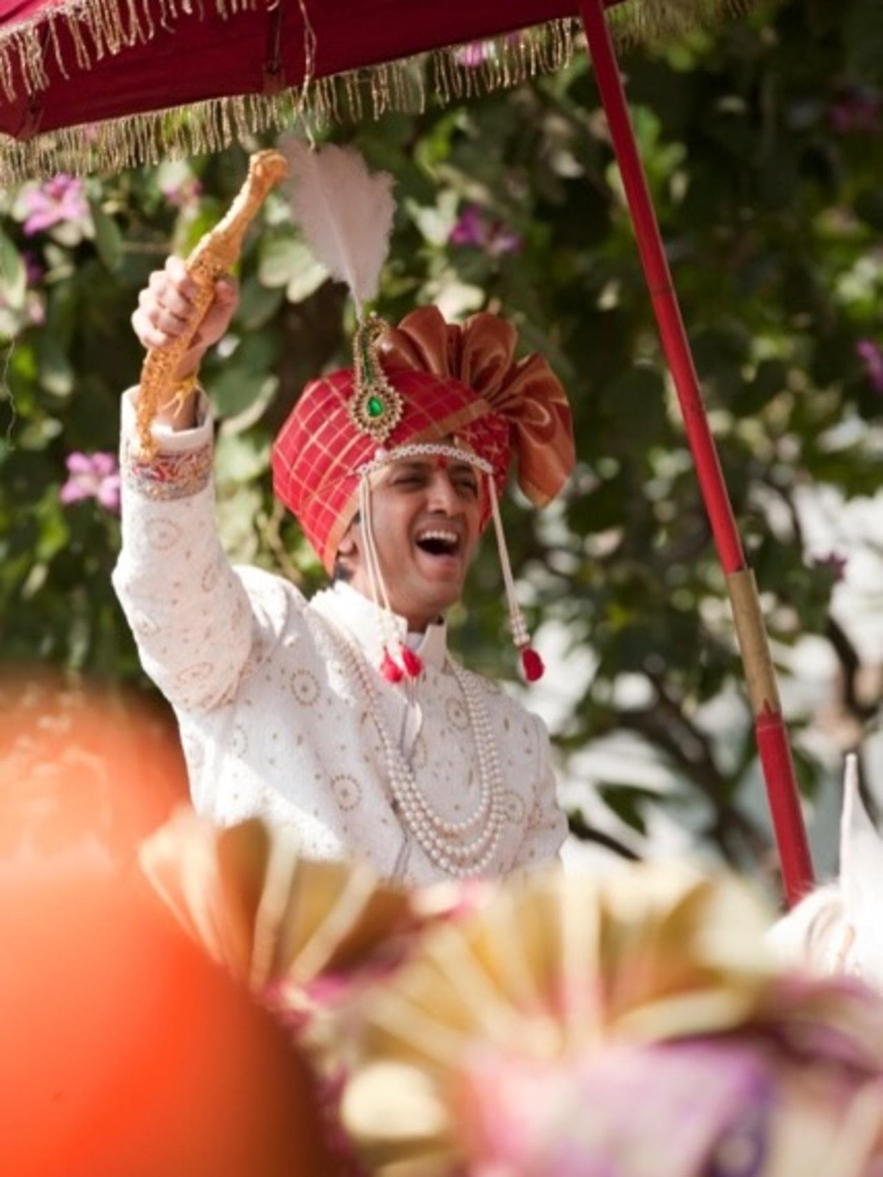 Their first ceremony followed Maharashtrian customs, reflecting Riteish’s cultural roots